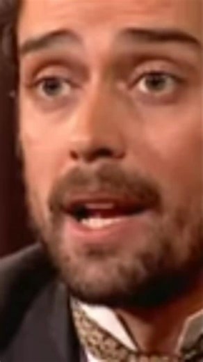 Marcos Antônio queima matou todas as roupas do Josué #terranostra #novela #novelas