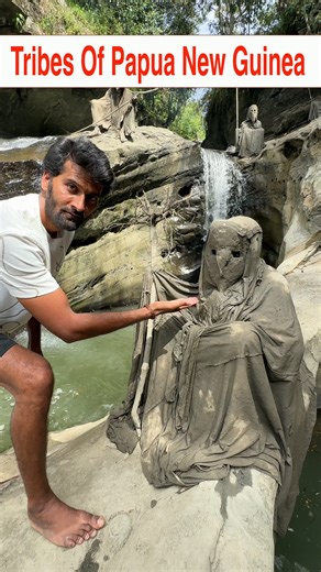 Meeting With Unique Papua New Guinean Tribes | The Indo Trekker