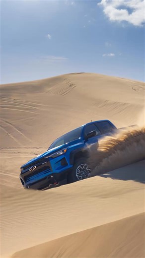 Chevrolet Colorado: lista para todo Cuando el camino exige más, la Chevrolet Colorado responde con fuerza, durabilidad y un diseño que se adapta a cualquier terreno. Ya sea en el trabajo o en la aventura, esta pickup está hecha para quienes no se detienen. Haz más. Llega más lejos. 📍Conduce la tuya en: Cabrera Auto Chevrolet GMC Buick Cadillac Arecibo 📞787-333-8446 Gómez Hermanos Paulson Chevrolet GMC San Juan 📞 787-993-3467 Gómez Hermanos Paulson Chevrolet GMC Caguas 📞787-993-3460 Gómez Her
