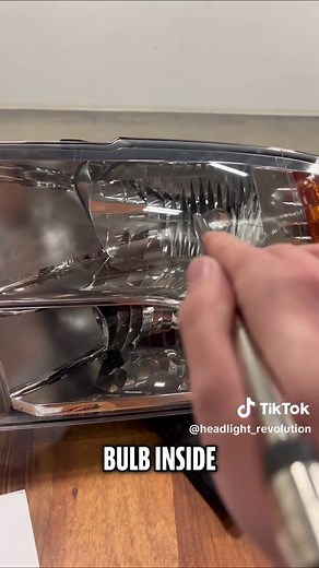 Reflector vs Projector Headlights: Key Differences Explained