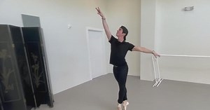 Men on Pointe: Bay Area duo shakes up 'traditional' views of ballet