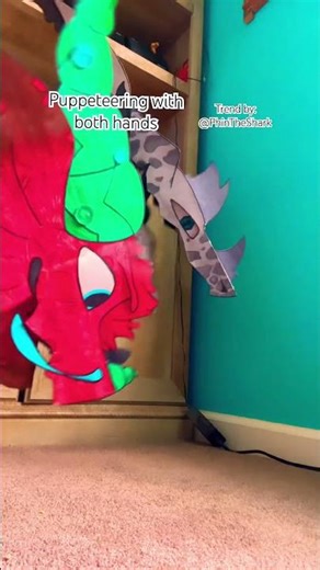 trend by: ‪@PhinTheSharkOfficial‬ #dragonpuppets #paperdragon #dragonpuppeteer #dragon #puppet