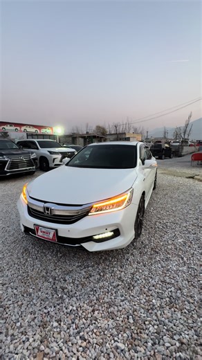 Explore SWAT Motors: Quality Vehicles & Services