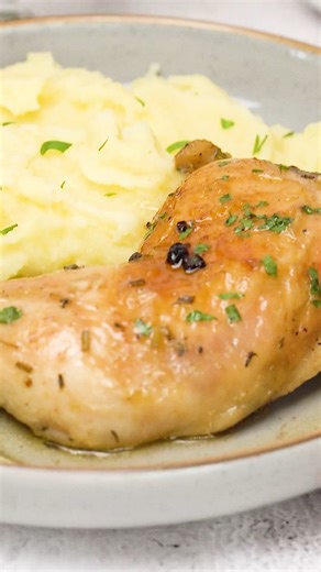 Crispy Baked Chicken Legs — golden skin, juicy meat, and flavor that actually makes you want to lick your fingers at the dinner table (no judgment here). Recipe link in comments 👇 | JoCooks