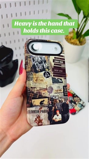 Heavy is the hand that holds this case. #linkinpark #linkinparkfan #chesterbennington #linkinparkfamily #phonecase