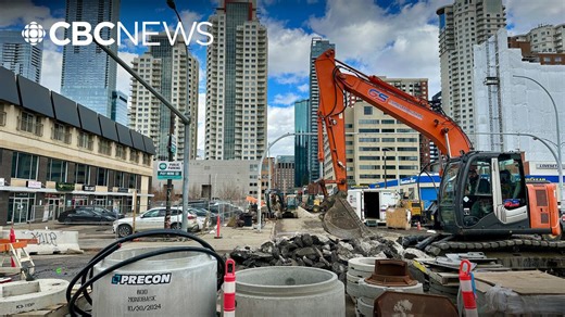 Edmonton businesses along 102 Avenue frustrated by increased construction