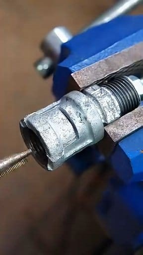 DIY Pipe Threader from Metal Fittings #toolstour #shortvideo #viralvideo #shorts #trendingvideo #realvideo #viral #tip #tips #lifehack #lifehack #stye #reels #shorts #wood #woodworking #handmade #design #art #woodwork #carpenter #woodart #interiordesign #homedecor #furniture #home #diy #decor #carpentry #ToolTips3 #tool_tips #tooltips #tools | Short video