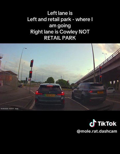 Notorious this road is! Mole rats are everywhere here it’s a daily occurrence!! Read the road markings - landy should of gone to Cowley not sneak in… shame they snoozed at the lights ✌🏼 #dash #dashcam #car #camcar #oxfordshire #oxford #roadrage #road #rage #car #drive #cowley #tesco #angrydriver