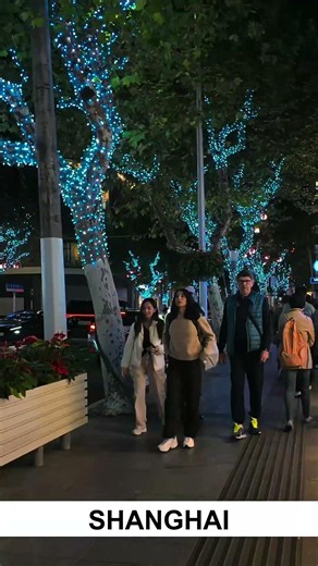 Shanghai 🇨🇳 | Back to the Future in China. #walkingtour #shanghaistreets