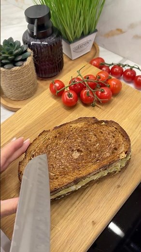 The Best Tuna Toast You’ll Ever Make! 🤤