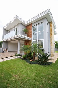 364K views · 5.7K reactions | Casa residencial à venda, Centro,...