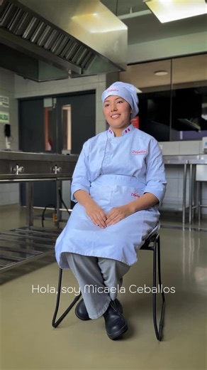 Instituto Gastronómico D'Gallia on Instagram: "𝗙𝗲𝗹𝗶𝗰𝗶𝘁𝗮𝗺𝗼𝘀 𝗮 𝗠𝗶𝗰𝗮𝗲𝗹𝗮 𝗭𝗲𝘃𝗮𝗹𝗹𝗼𝘀 🥳👩🏻‍🍳, egresada del 𝗣𝗼𝗴𝗿𝗮𝗺𝗮 𝗱𝗲 𝗣𝗮𝘀𝘁𝗲𝗹𝗲𝗿í𝗮 & 𝗣𝗮𝗻𝗮𝗱𝗲𝗿í𝗮 de nuestra 𝘀𝗲𝗱𝗲 𝗟𝗼𝘀 𝗢𝗹𝗶𝘃𝗼𝘀, por haber obtenido la beca al primer puesto para continuar su formación en el 𝗠á𝘀𝘁𝗲𝗿 𝗱𝗲 𝗔𝗹𝘁𝗮 𝗣𝗮𝘀𝘁𝗲𝗹𝗲𝗿í𝗮 de la 𝗘𝘀𝗰𝘂𝗲𝗹𝗮 𝗧𝗼𝗿𝗿𝗲𝗯𝗹𝗮𝗻𝗰𝗮 🇪🇸🍰, gracias al convenio académico vigente en nuestras tres sedes 👏🏻. Nos llena de orgullo haber