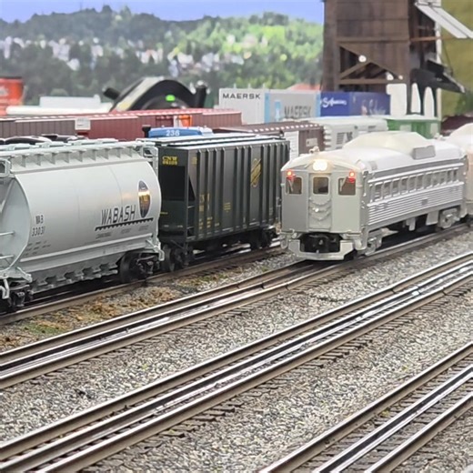 Sunset Models 3rd Rail RDC pair in Pennsylvania Reading Seashore Lines livery running the rails at the club . | Lower Susquehanna Valley Modular Railroaders