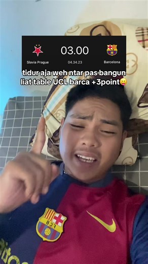 fans barca tidur aja yok,besok pagi fix 3point udah😝 #barcelona #slaviapraha #barca #fypfootball #footballtiktok