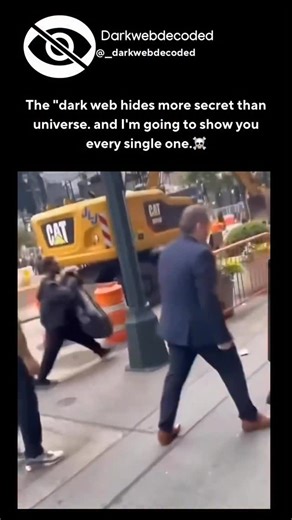 Darkwebdecoded on Instagram: "just @__darkwebdecoded 日本利用压电瓷砖将脚步转化为电能。这些瓷 砖捕捉来自你脚步的动能。当你行走时，你的重量和动作会对瓷砖产生压力。 瓷砖会轻微弯曲，从而产生机械应力。瓷砖内部的压电材料将这种应力转化内电能。每一步都会产生少量电荷，而数百万步结合在一起就能产生足够的电力来驱动LED灯、数字显示屏和传感器。在像涩谷车站这样繁忙的地方，每天大约有240万个脚步这一系统作出贡献。这些电能可以被储存或立即使用，从而减少对传统电力来源的依赖，并支持可持续的城市基础设施。这种方法将日常运动转化为实用的可再生能源 ＃日本#知识#事实 ＃你知道吗#推荐 #科技 #创新 历史 技术实验热门"