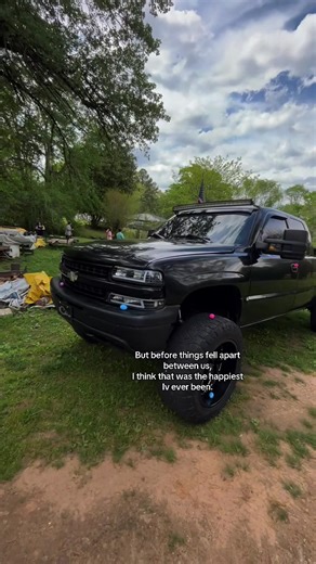 Understanding Happiness in Memories