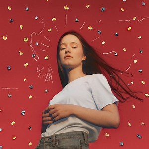 Il nuovo brano di Sigrid si chiama “Focus”. Ecco il video