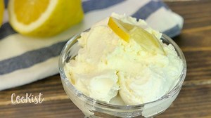 Easy and quick lemon cream: how to make it in a bottle!