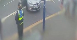 Moment red mist descends on driver as parking ticket row escalates