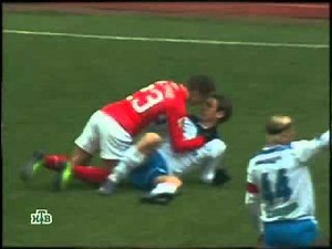 Football players kiss - it's real!