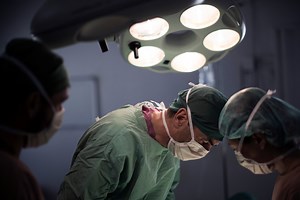 Surgeons | Doctors Without Borders / Médecins Sans Frontières (MSF ...