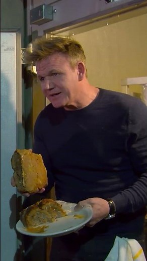 They Were Serving THIS to Customers?! 🤢#shorts #gordonramsay #24hourstohellandback