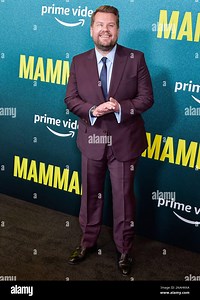 West Hollywood, United States. 02nd Nov, 2022. WEST HOLLYWOOD, LOS ANGELES, CALIFORNIA, USA - NOVEMBER 02: English comedian, actor, singer and television host James Corden arrives at the Los Angeles Premiere Of Amazon Prime Video's 'Mammals' Season 1 held at The West Hollywood EDITION Hotel on November 2, 2022 in West Hollywood, Los Angeles, California, United States. ( Credit: Image Press Agency/Alamy Live News Stock Photo - Alamy