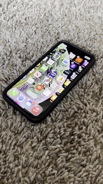 [HELP] iPhone randomly taps and moves screen on its own