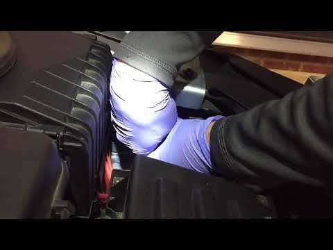 2013+ VW CC HID xenon headlight bulb replacement