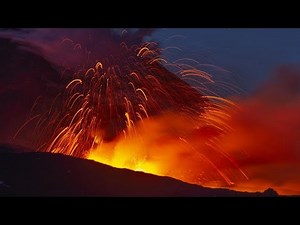 Lava und Asche in der Luft: Neuer Ausbruch des Vulkans Ätna auf Sizilien