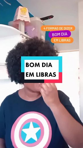 4 formas de dizer BOM DIA em Libras. Qual você acha mais fácil?
