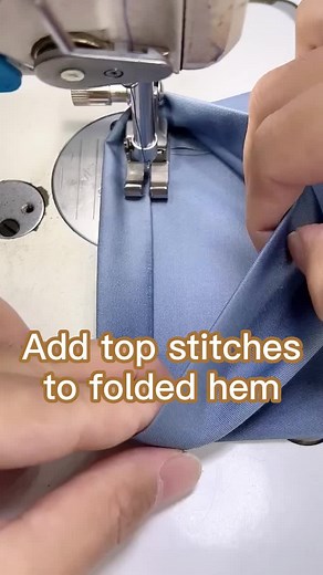 Partically practical fold hem skills !!!👍👍#hem #sewing #sewingtiktok #sewtok #factorywork #fyp #clothingfactory #garmentmanufacturing #garmentfactory #factory #clothing #makeclothes #beakstreet