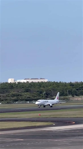 真田さん🤗新曲💓💓陽が沈む前に 2026年4月5日日曜日15:50宮﨑ブーゲンビリア空港にて撮影です♪✈️日曜日の素敵な午後を🙋‍♂️💞💞👍👍