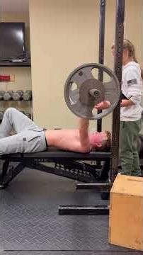 Bench workout#weightlifting #powerlifter #benchpress