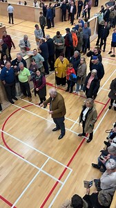 Dan Tim O’Sullivan breaks into song at the Kerry count centre while waiting for the 8th count | Radio Kerry