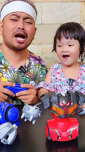 157K views · 551 reactions | Unboxing robot 拾拾 #toys #kidstoys #mainan #mainananak #babyjelly #family #familyfun #familyday #familytime #kids #kidsplay #kidsactivities #familychannel #videolucu #wkwkwk #mainananakanak #mainanviral #cutebaby #theletsplayfamily | The LetsPlay Family | Facebook