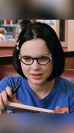Ghost World (2001) | Diner Social Breakdown – Sarcasm, Misread Identity & Awkward Truths 🍽️😶
