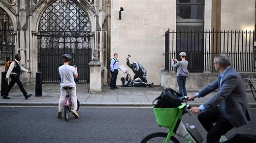 Neues Banksy-Werk an Londoner Gerichtsgebäude soll entfernt werden