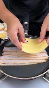 Easy bacon, egg and cheese sandwich recipe | Recipe Manual