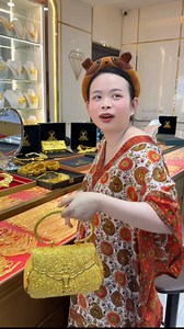 204K views · 18K reactions | ឈុតធំម៉ងដល់វគ្គចែកFanម៉ាក់យៀកម្ដងហេីយ លឿនៗ | Alex Conan Real | Facebook