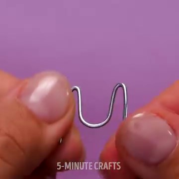 How to make a DIY fake nose piercing: | 3-Minute Hacks