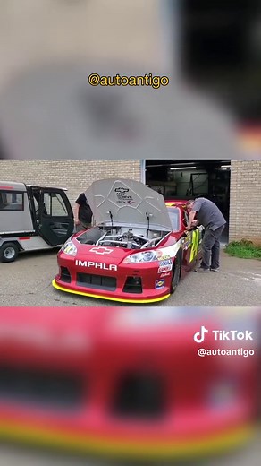 Sounds of NASCAR: V8 Engines Revving and Racing