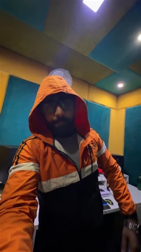 Apnaa Nitin Pandat Ji | Panditani comment chaiye apka😁 #apnaanitin | Instagram