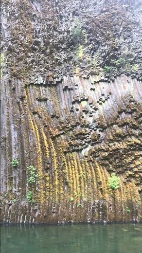 Incredible columnar basalt along the North Umpqua River downstream from Soda Springs Dam!