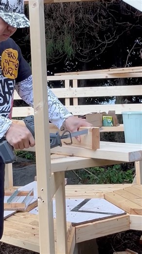 Effortless cuts using reciprocating saw #woodworking #woodscraft #diy