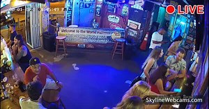 Elbo Room Bar Live Cam - SkylineWebcams