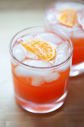 Super Festive Tangerine Spritz | Alexandra's Kitchen