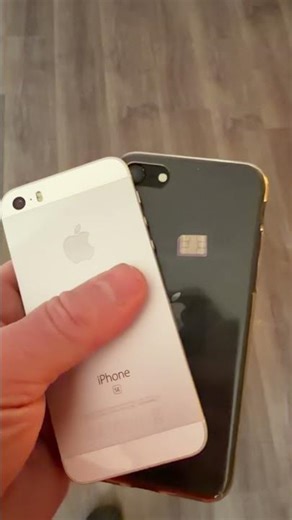 iPhone SE 2016 vs iPhone SE 2020 | First Special Edition iPhones