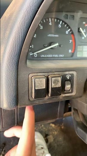 Rear Window Defroster Switch operation