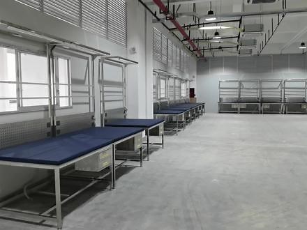 你懂得车间的维修工作台应当如何布局吗？看我们为某著名电视企业打造的售后维修车间案例#工作台 #不锈钢工作台 #维修工作台 #车间工作台 #车间实拍 #不锈钢维修工作台 #车间不锈钢工作台 #不锈钢防静电工作台 #不锈钢工作台生产厂家 #不锈钢工作台定制 #不锈钢工作台定做